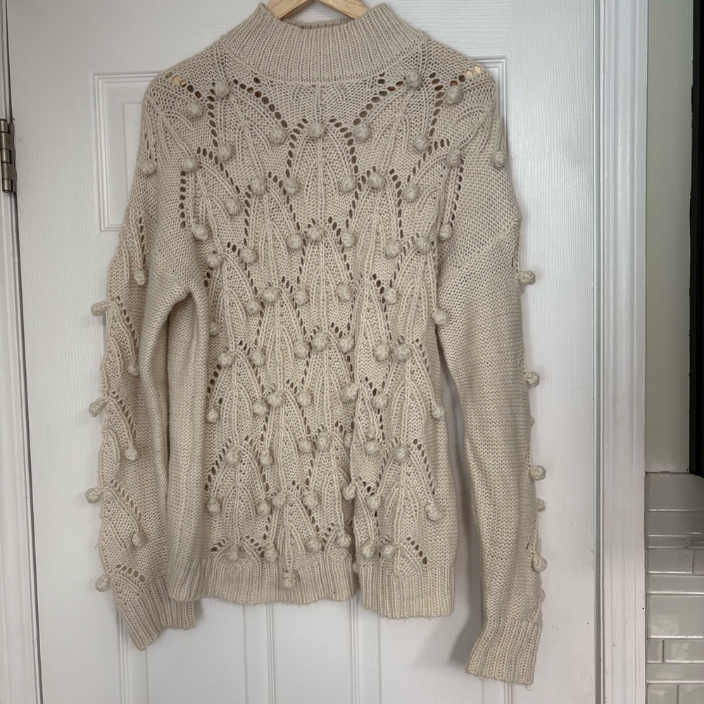 Pink Lily Cream Pom Pom Sweater Size‎ Small